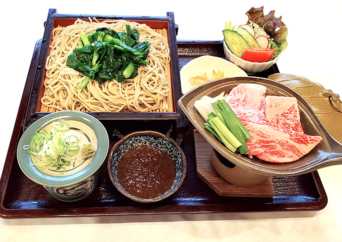 にらそば陶板とちぎ和牛焼肉セット